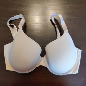 Victoria's Secret T-Shirt Lightly Lined Demi Bra - Size 32DDD